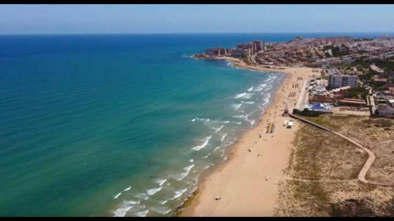 Espacioso Estudio Cerca De La Playa La Mata La Mata  Buitenkant foto